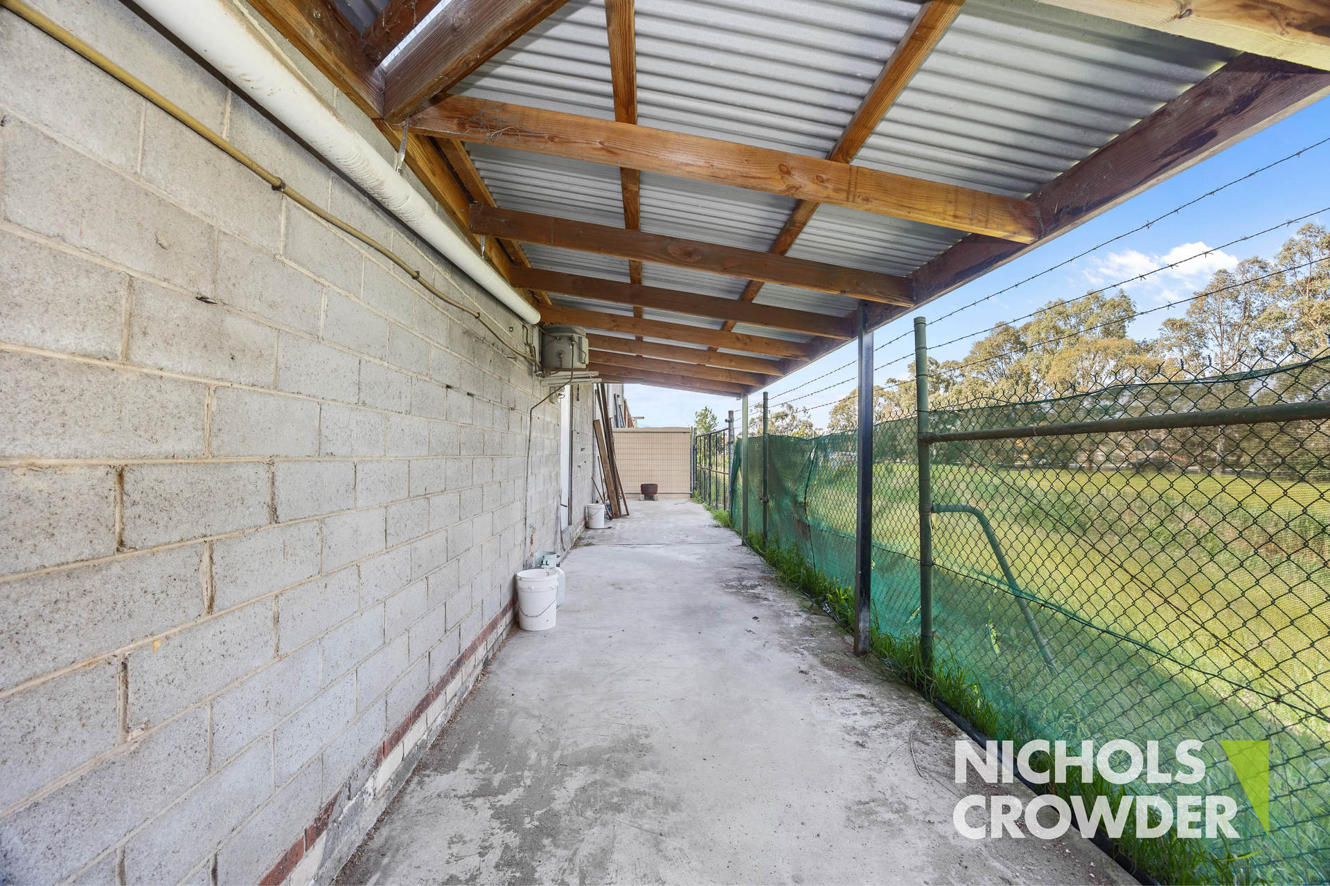 8/11 Bell Grove, Braeside Nichols Crowder